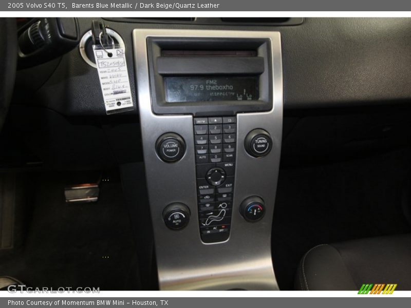 Barents Blue Metallic / Dark Beige/Quartz Leather 2005 Volvo S40 T5