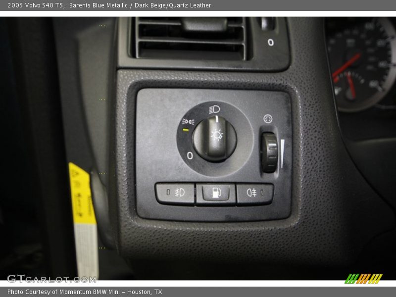 Barents Blue Metallic / Dark Beige/Quartz Leather 2005 Volvo S40 T5