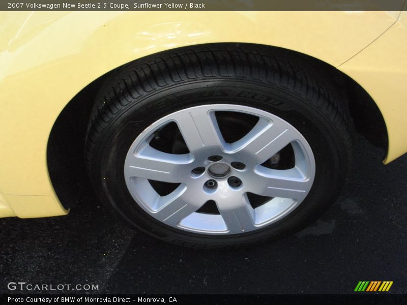 Sunflower Yellow / Black 2007 Volkswagen New Beetle 2.5 Coupe