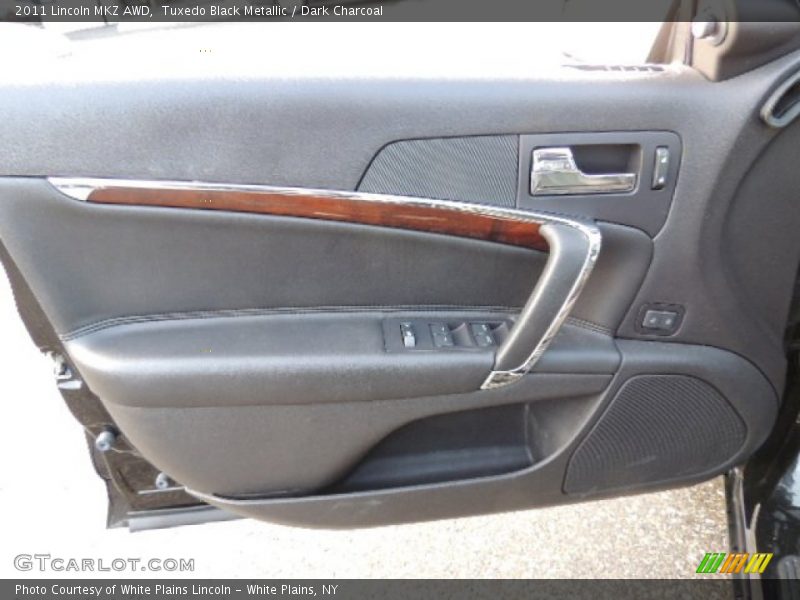 Tuxedo Black Metallic / Dark Charcoal 2011 Lincoln MKZ AWD