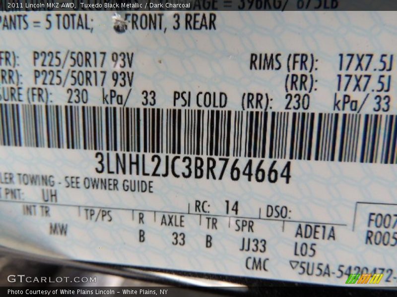 Tuxedo Black Metallic / Dark Charcoal 2011 Lincoln MKZ AWD