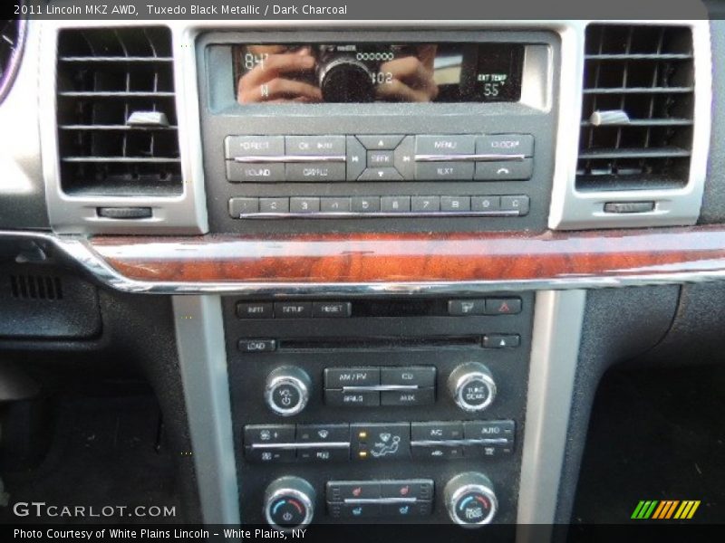 Tuxedo Black Metallic / Dark Charcoal 2011 Lincoln MKZ AWD