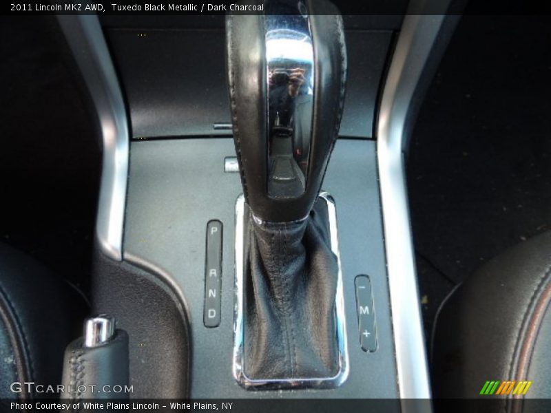 Tuxedo Black Metallic / Dark Charcoal 2011 Lincoln MKZ AWD