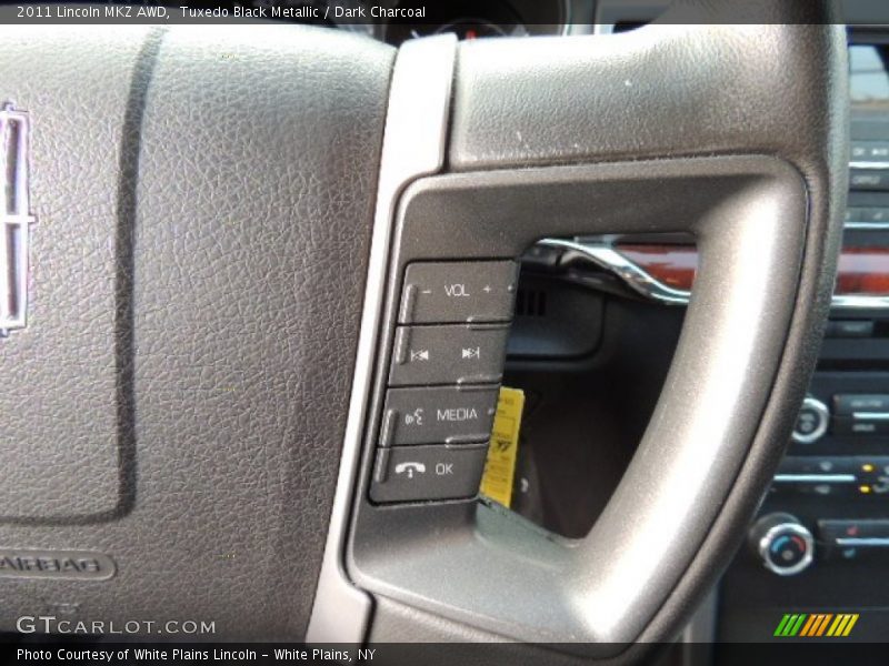 Tuxedo Black Metallic / Dark Charcoal 2011 Lincoln MKZ AWD