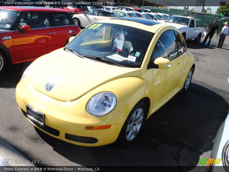 Sunflower Yellow / Black 2007 Volkswagen New Beetle 2.5 Coupe