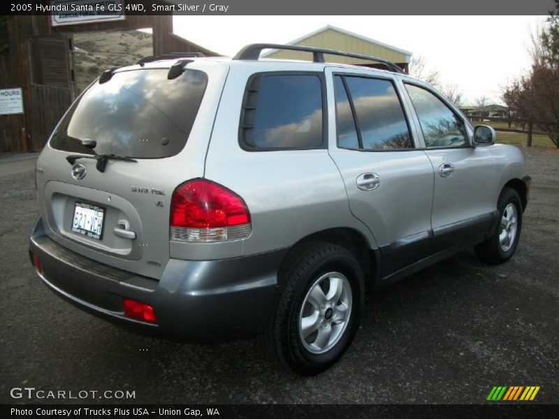 Smart Silver / Gray 2005 Hyundai Santa Fe GLS 4WD