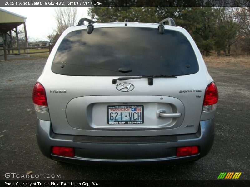 Smart Silver / Gray 2005 Hyundai Santa Fe GLS 4WD