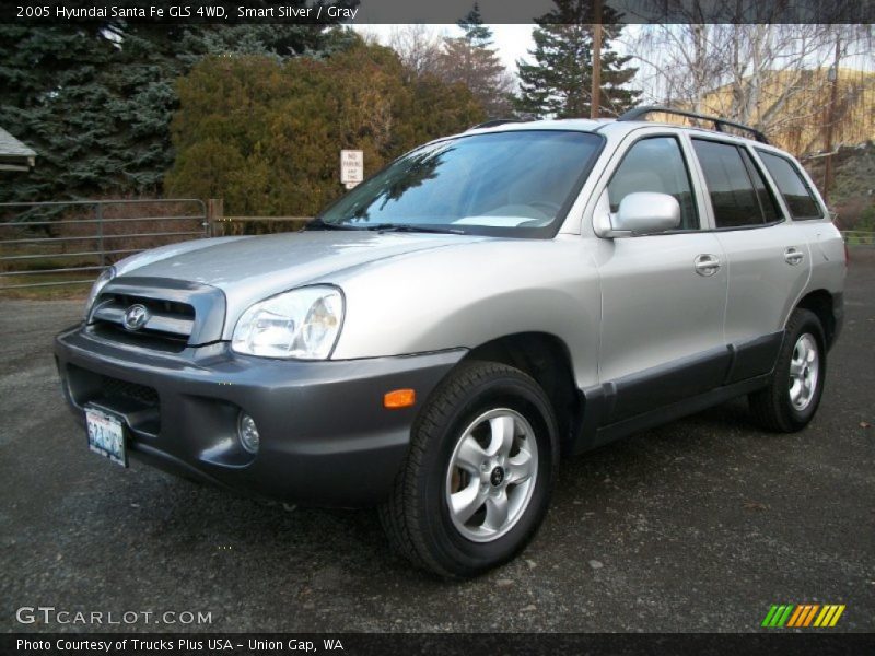 Smart Silver / Gray 2005 Hyundai Santa Fe GLS 4WD