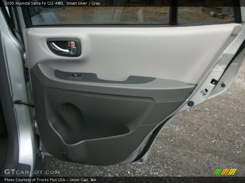 Smart Silver / Gray 2005 Hyundai Santa Fe GLS 4WD