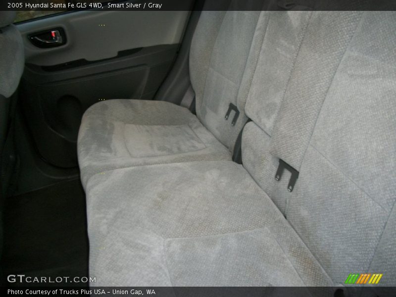 Smart Silver / Gray 2005 Hyundai Santa Fe GLS 4WD