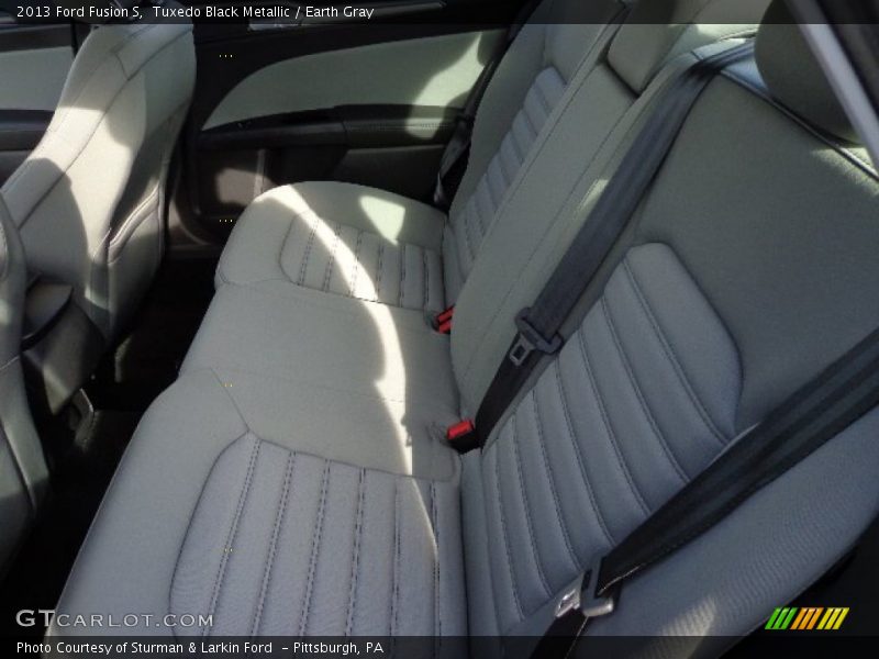 Tuxedo Black Metallic / Earth Gray 2013 Ford Fusion S