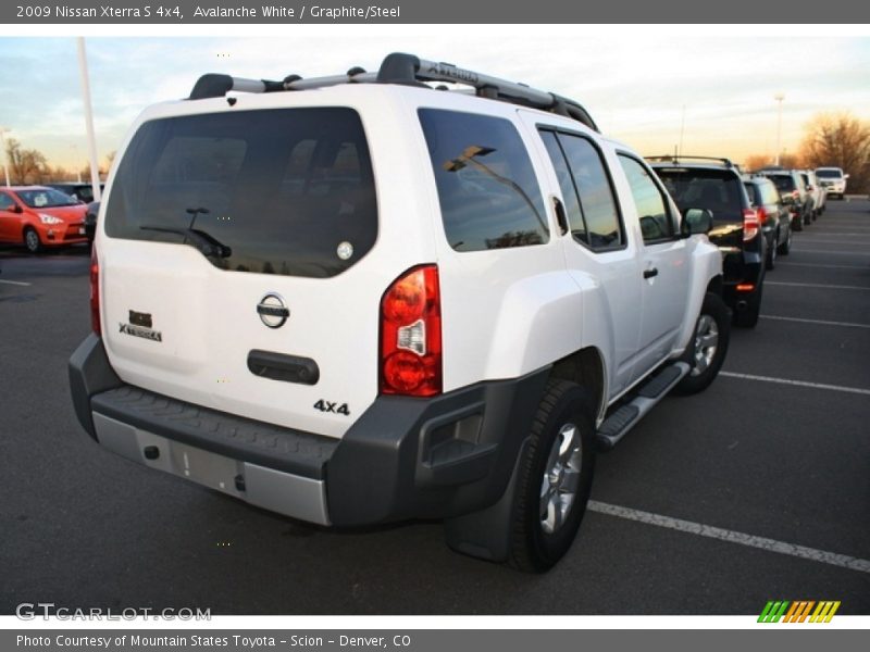 Avalanche White / Graphite/Steel 2009 Nissan Xterra S 4x4