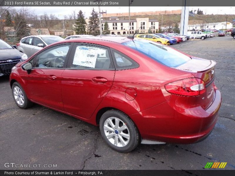  2013 Fiesta SE Sedan Ruby Red