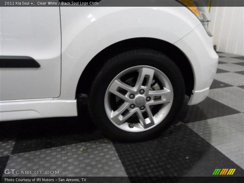Clear White / Black Soul Logo Cloth 2011 Kia Soul +