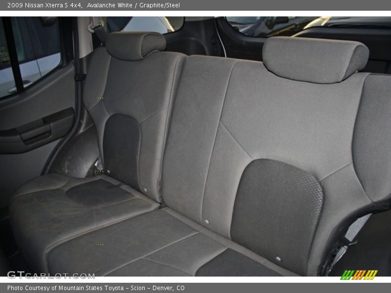 Avalanche White / Graphite/Steel 2009 Nissan Xterra S 4x4