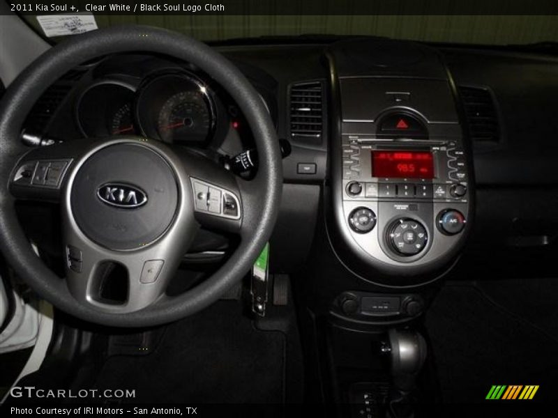 Clear White / Black Soul Logo Cloth 2011 Kia Soul +