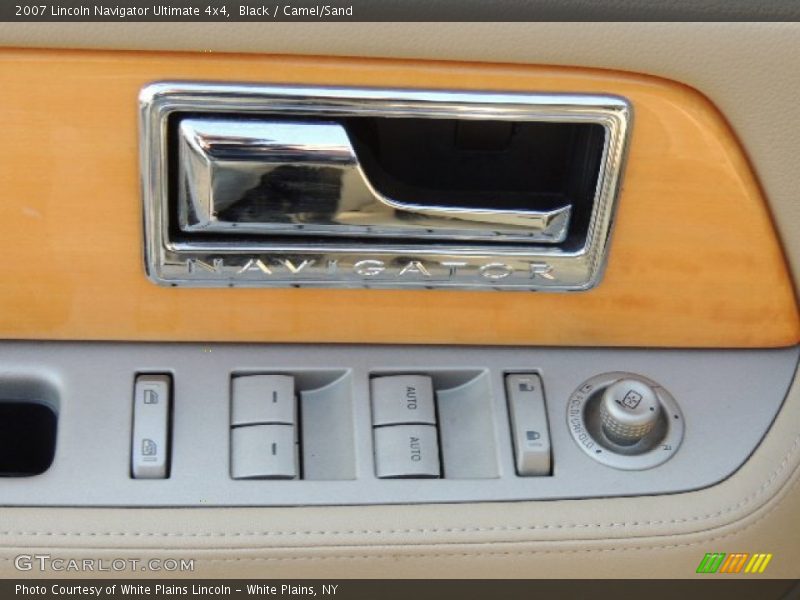 Black / Camel/Sand 2007 Lincoln Navigator Ultimate 4x4