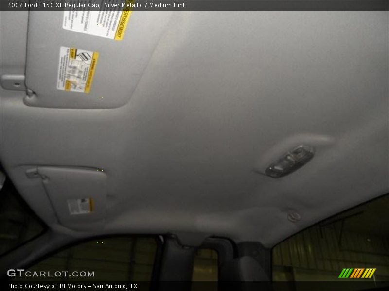 Silver Metallic / Medium Flint 2007 Ford F150 XL Regular Cab