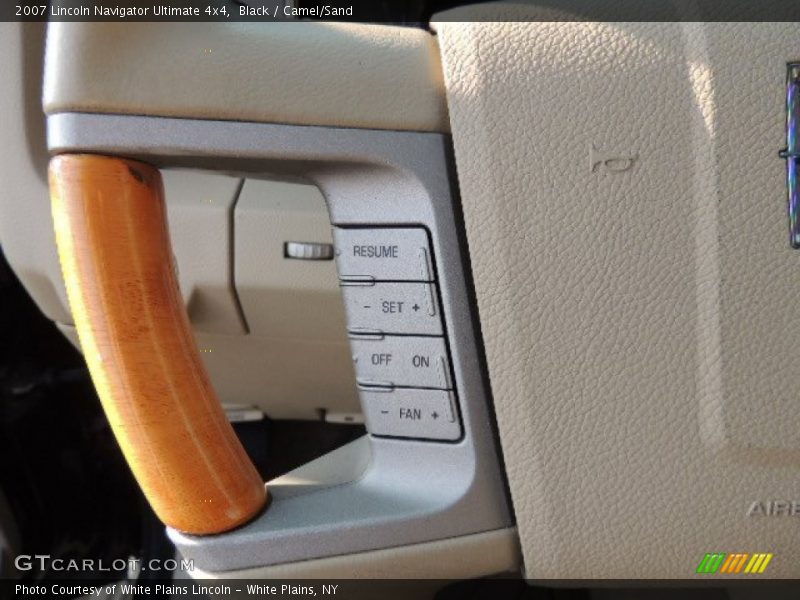 Black / Camel/Sand 2007 Lincoln Navigator Ultimate 4x4