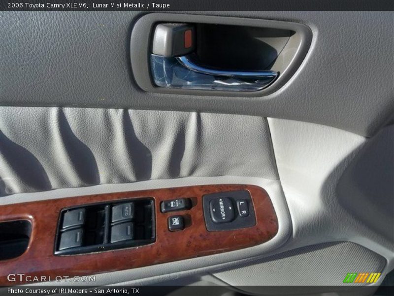 Lunar Mist Metallic / Taupe 2006 Toyota Camry XLE V6
