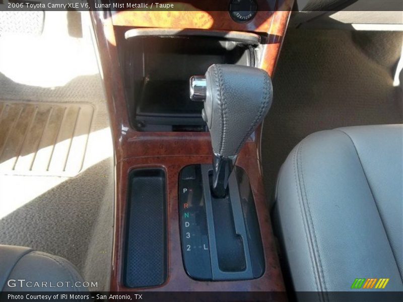 Lunar Mist Metallic / Taupe 2006 Toyota Camry XLE V6