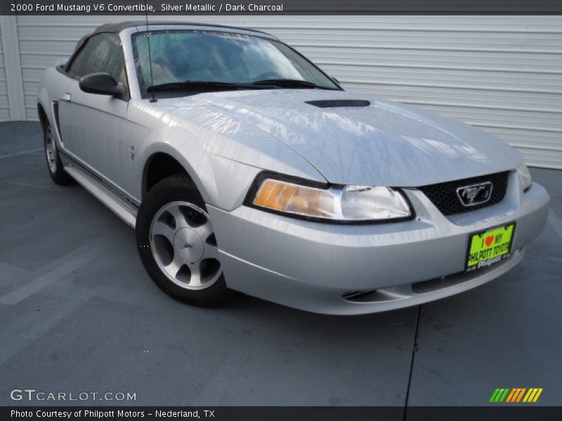 Silver Metallic / Dark Charcoal 2000 Ford Mustang V6 Convertible
