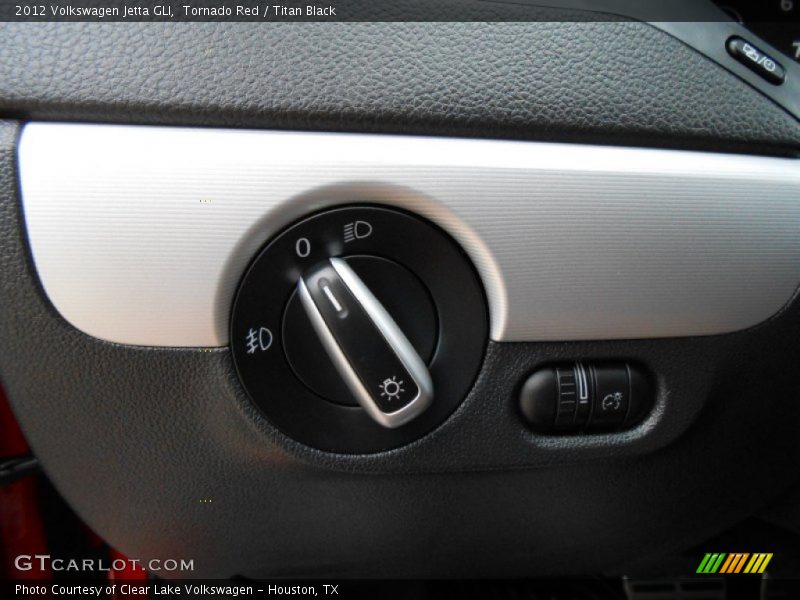 Tornado Red / Titan Black 2012 Volkswagen Jetta GLI
