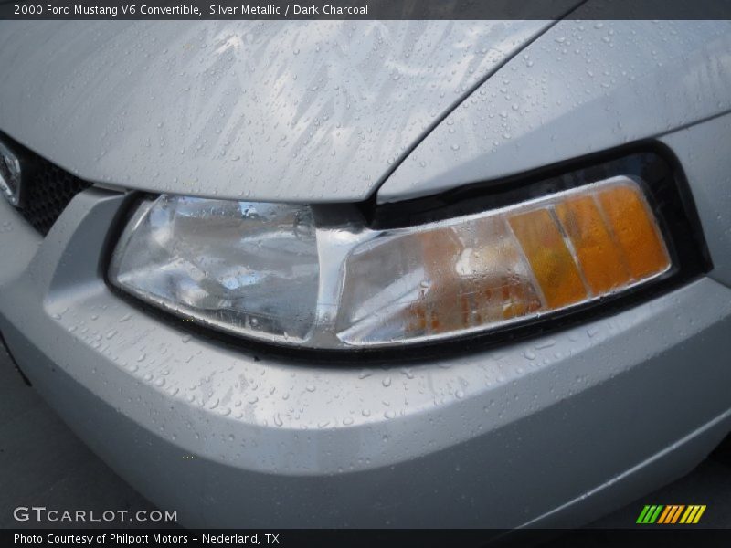 Silver Metallic / Dark Charcoal 2000 Ford Mustang V6 Convertible