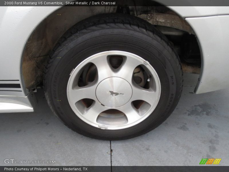 Silver Metallic / Dark Charcoal 2000 Ford Mustang V6 Convertible