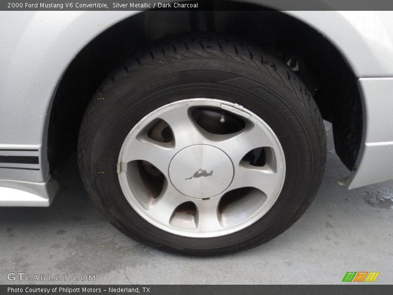 Silver Metallic / Dark Charcoal 2000 Ford Mustang V6 Convertible