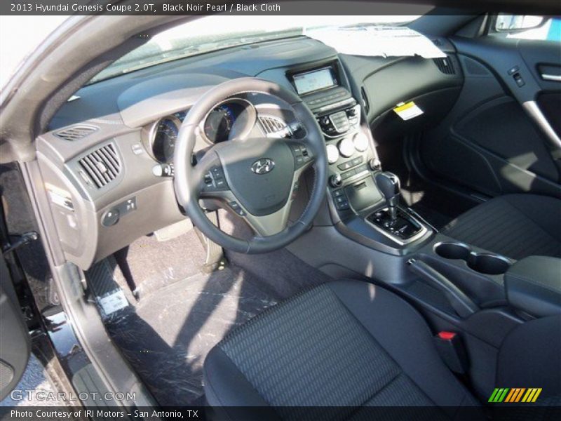 Black Noir Pearl / Black Cloth 2013 Hyundai Genesis Coupe 2.0T