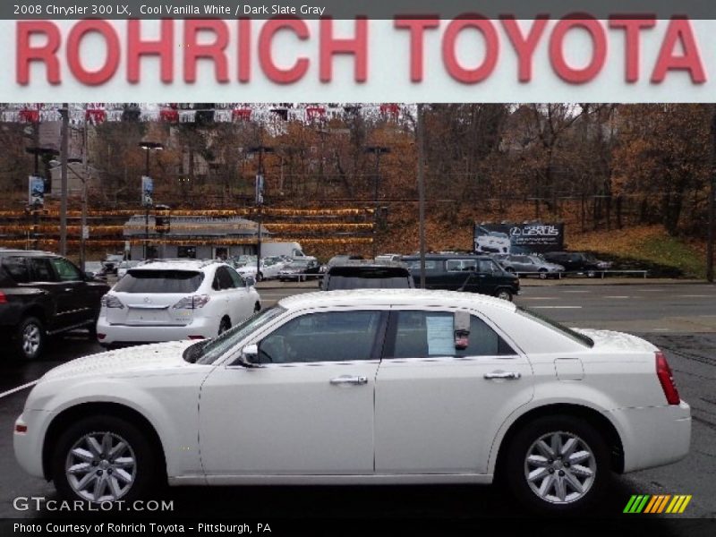 Cool Vanilla White / Dark Slate Gray 2008 Chrysler 300 LX