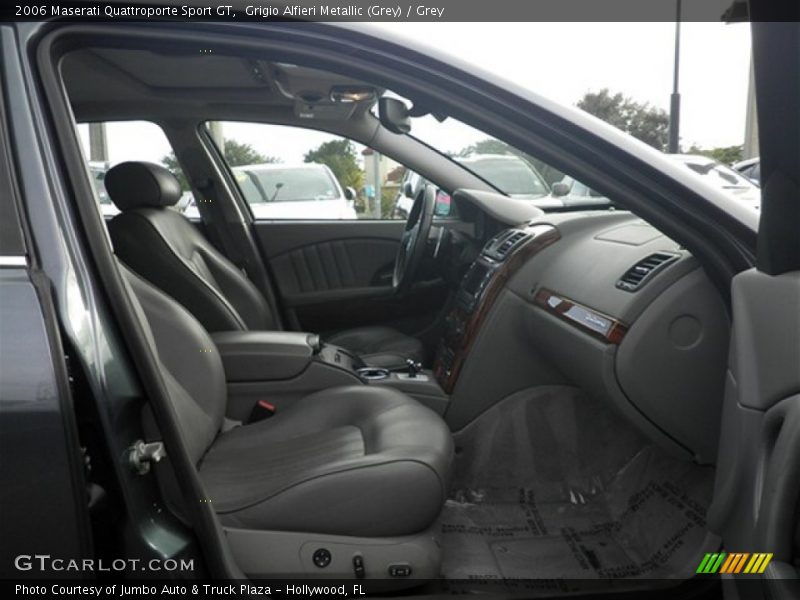 Grigio Alfieri Metallic (Grey) / Grey 2006 Maserati Quattroporte Sport GT
