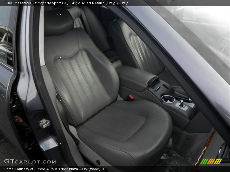 Grigio Alfieri Metallic (Grey) / Grey 2006 Maserati Quattroporte Sport GT