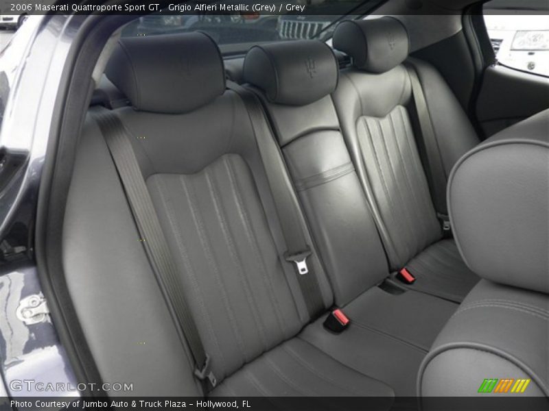 Grigio Alfieri Metallic (Grey) / Grey 2006 Maserati Quattroporte Sport GT