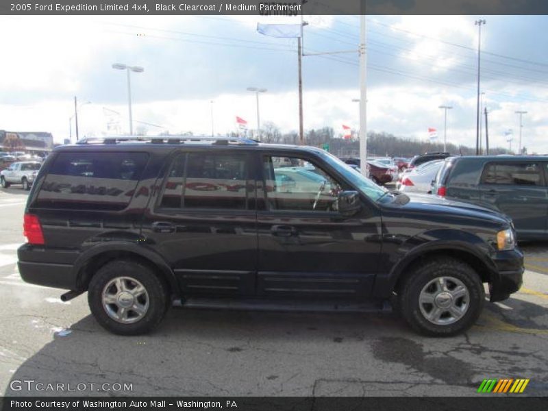 Black Clearcoat / Medium Parchment 2005 Ford Expedition Limited 4x4