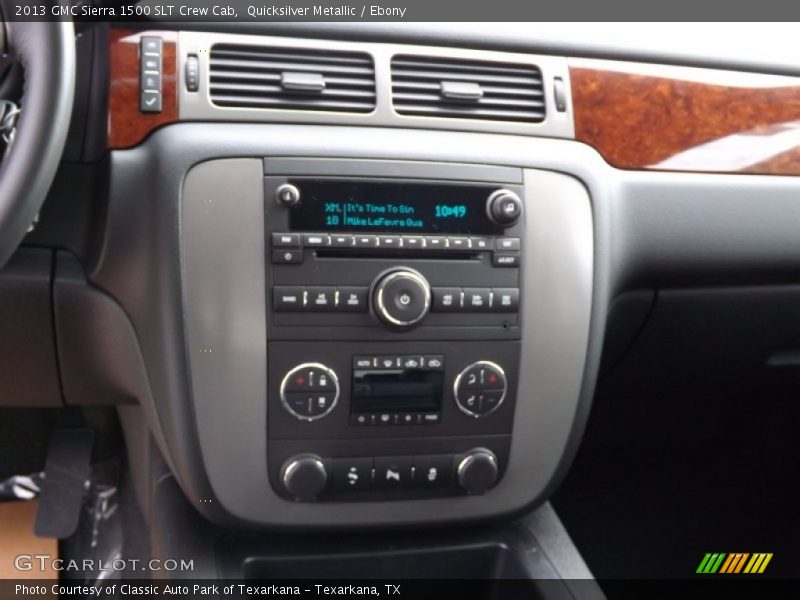 Controls of 2013 Sierra 1500 SLT Crew Cab