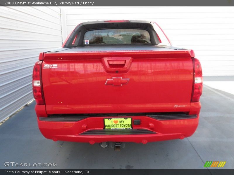 Victory Red / Ebony 2008 Chevrolet Avalanche LTZ