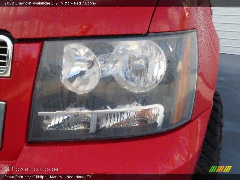Victory Red / Ebony 2008 Chevrolet Avalanche LTZ