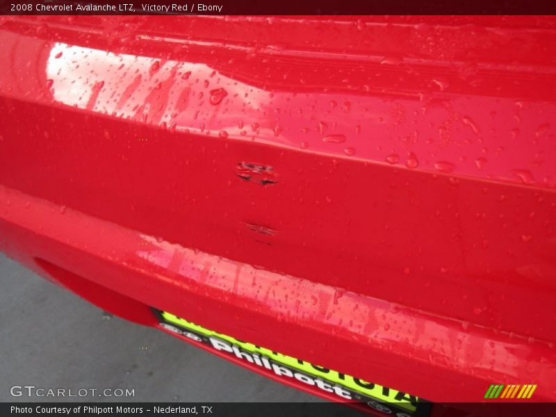 Victory Red / Ebony 2008 Chevrolet Avalanche LTZ