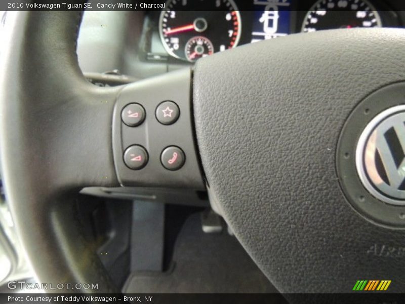 Candy White / Charcoal 2010 Volkswagen Tiguan SE