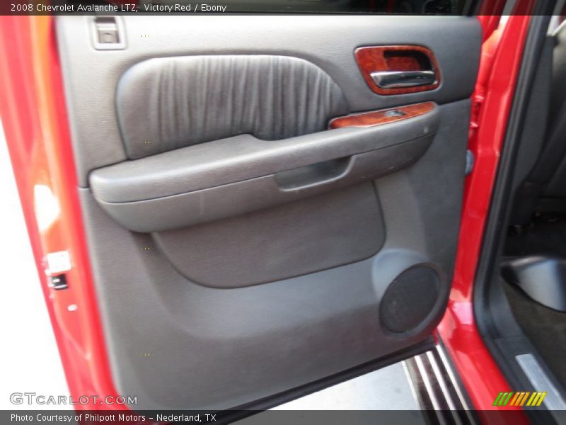 Victory Red / Ebony 2008 Chevrolet Avalanche LTZ