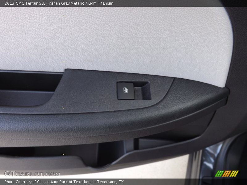 Ashen Gray Metallic / Light Titanium 2013 GMC Terrain SLE