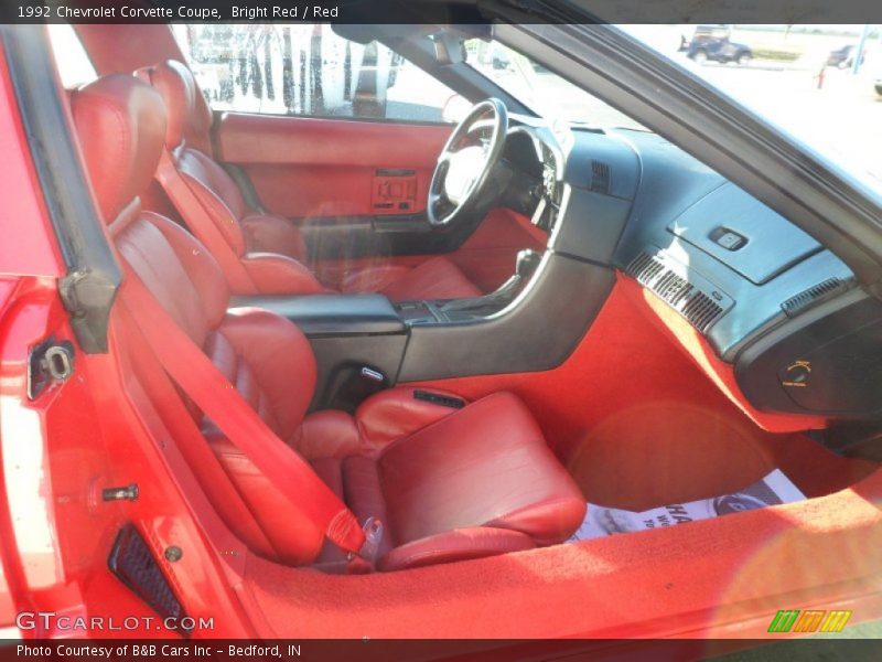 Bright Red / Red 1992 Chevrolet Corvette Coupe