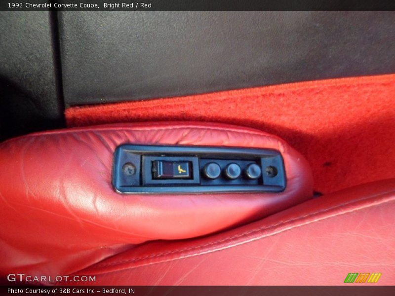 Controls of 1992 Corvette Coupe