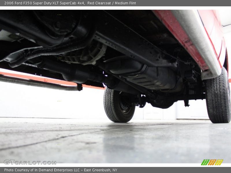 Undercarriage of 2006 F350 Super Duty XLT SuperCab 4x4