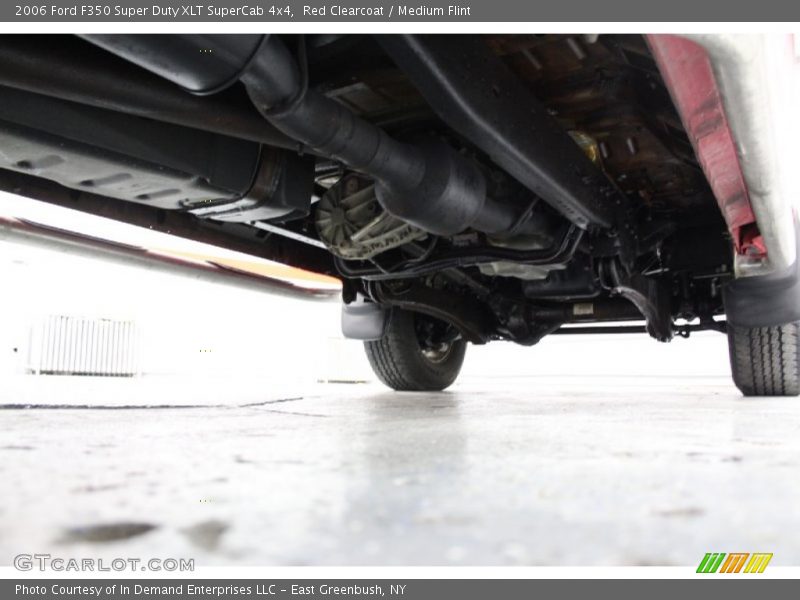 Undercarriage of 2006 F350 Super Duty XLT SuperCab 4x4