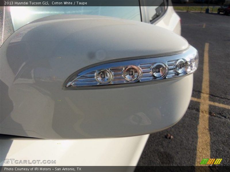 Cotton White / Taupe 2013 Hyundai Tucson GLS