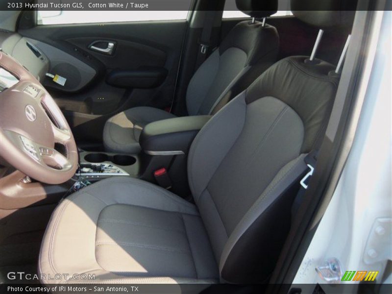 Cotton White / Taupe 2013 Hyundai Tucson GLS