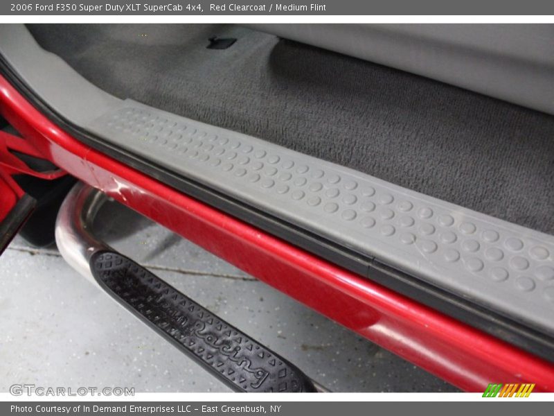 Red Clearcoat / Medium Flint 2006 Ford F350 Super Duty XLT SuperCab 4x4